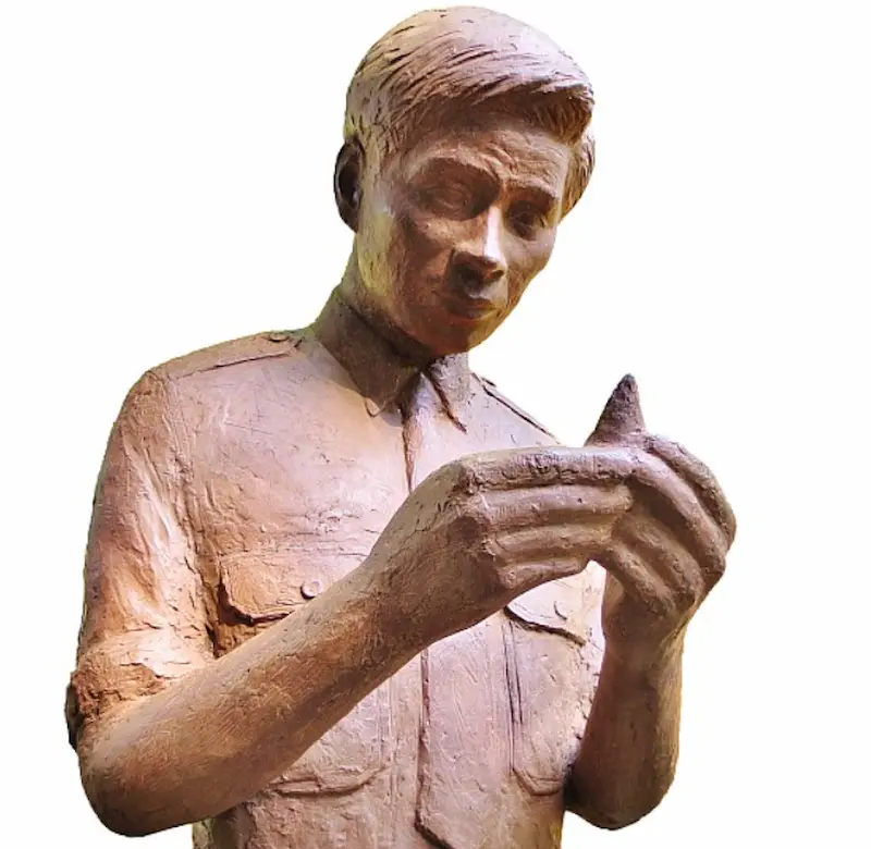 相沢 忠洋